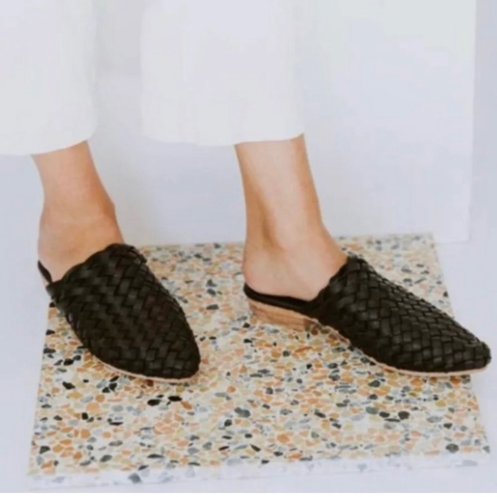 St. Agni Paris Woven Leather Slip On Mules size 36